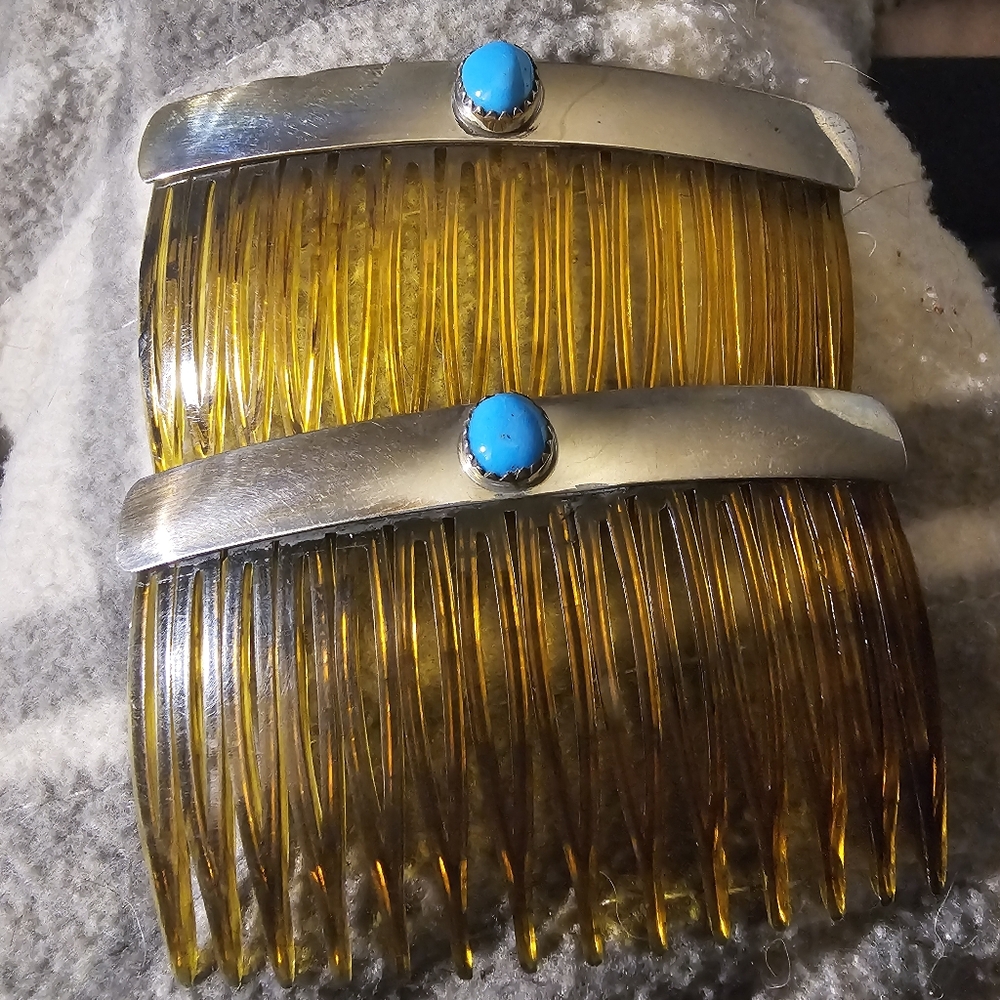 VINTAGE TURQUOISE HAIR COMBS